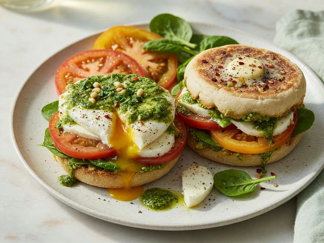 Basil Pesto Egg & Tomato English-Muffin Sandwiches