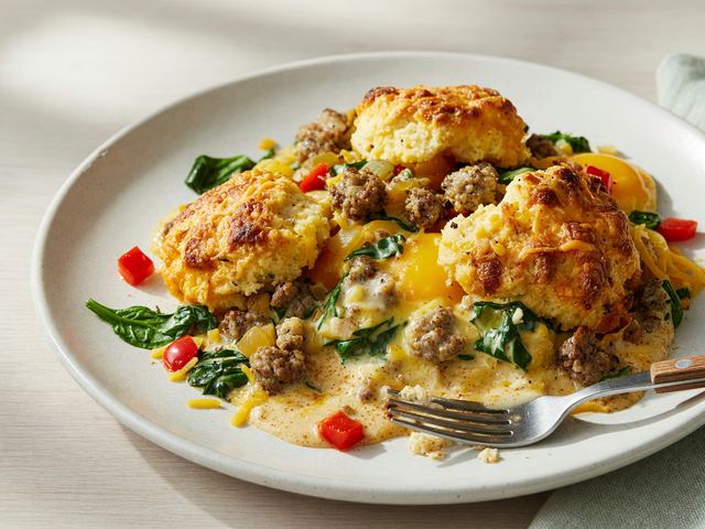 Savory Cheddar Biscuit Breakfast Cobbler