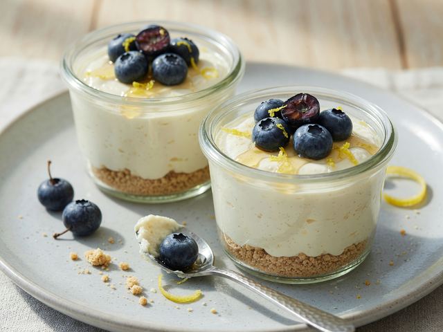 Weight-Loss Greek Yogurt Cheesecake Cups