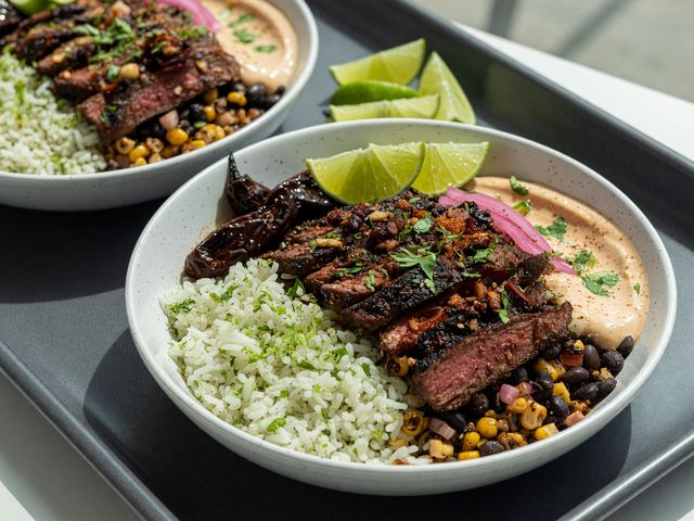 Meal-Prep Chipotle Steak Burrito Bowls