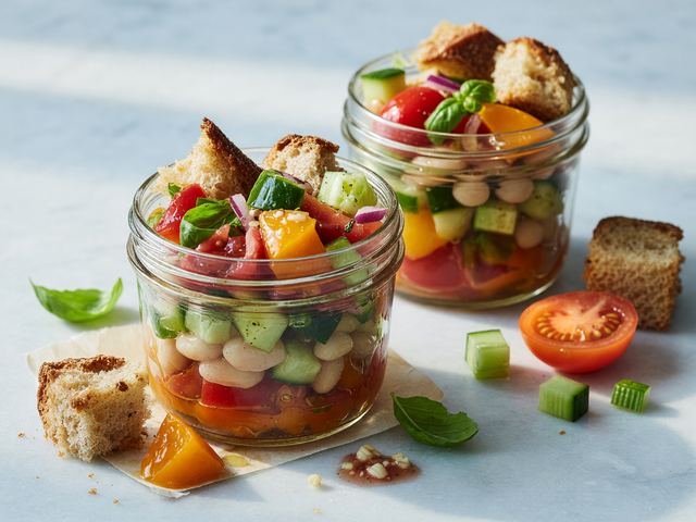 Heirloom Tomato White-Bean Panzanella Lunch Jars