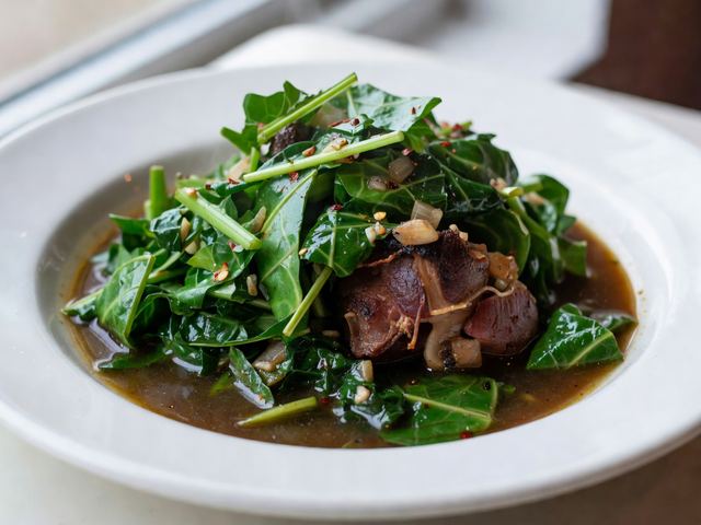 Southern Collard Greens with Potlikker